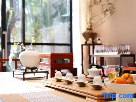 Yunqi Chinese Inn (Kunming Dianchi Haigeng Dam)