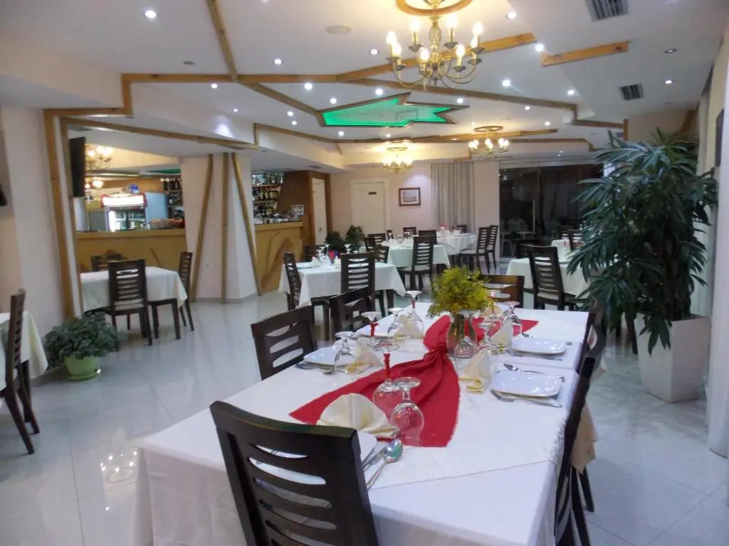 Hotel Strora