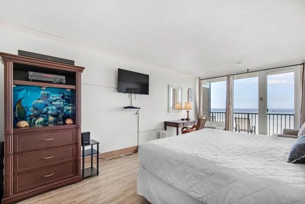 Bayside Inn 6682