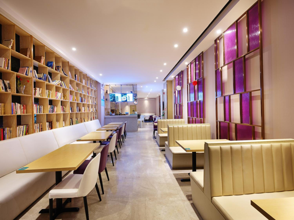 Nanzhou Hotel