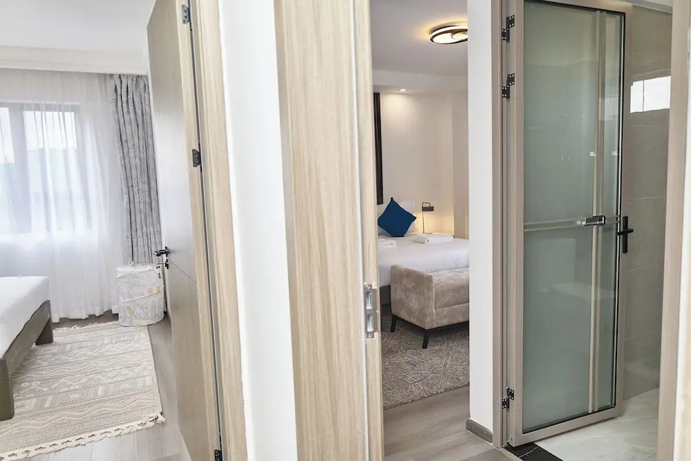 Nari By Edmor Suites