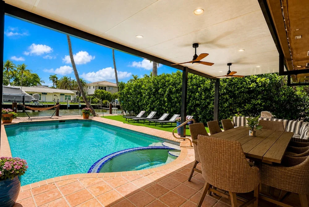 Fox Isles Luxury Waterfront With Pool Near Beach