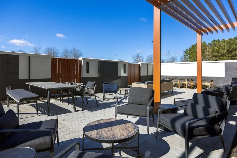 Fairfield Inn & Suites Canton Riverstone Parkway