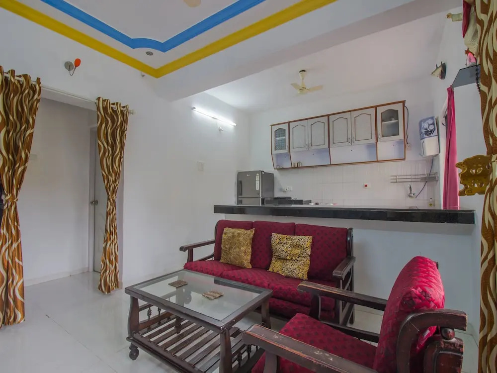 OYO 16979 Home Pool View 2 BHK Siolim