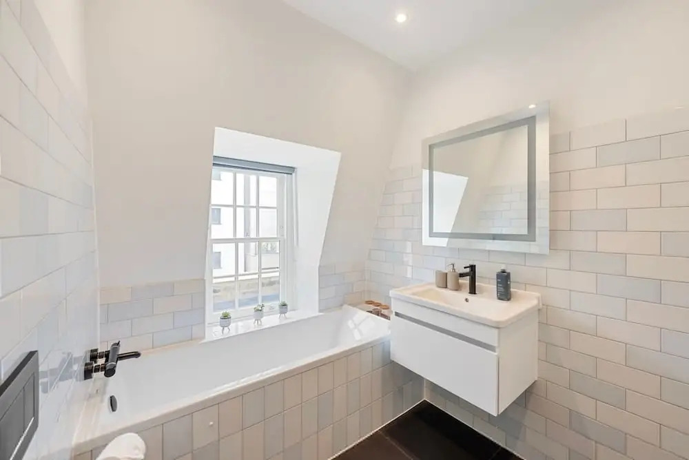 Charming 2 Bedroom 2 Bathroom Flat Near Oxford St