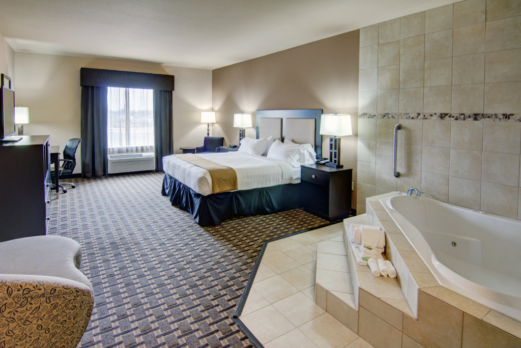 Holiday Inn Express Hotel & Suites Paris by IHG