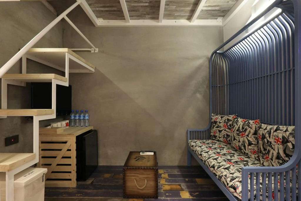 MINI HOTELS