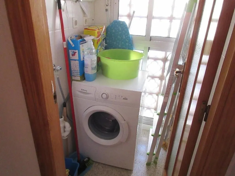 Appartment with swimming pool, quiet and less than 200m from the beach