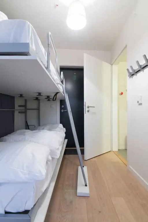 StayPlus Modern Apt Rooftop Terrace