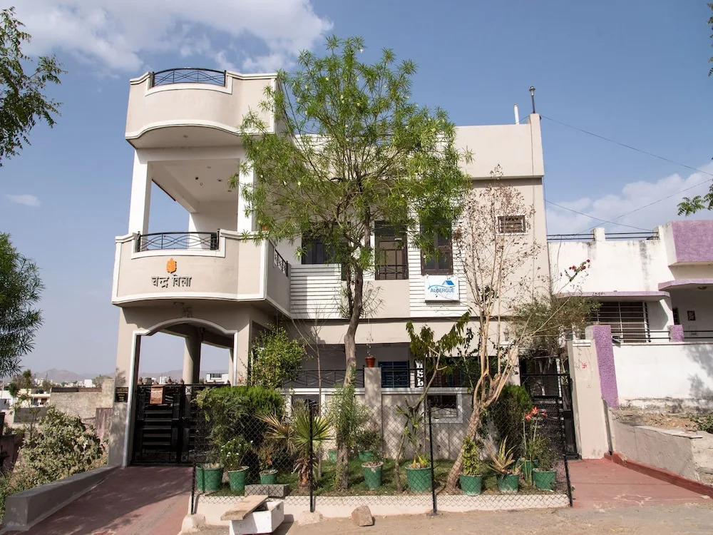 OYO 12741 Home 2BHK Villa Hiran Magri