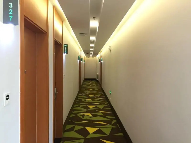 Vatica Beijing Changping District Xiguan Huandao Hotel