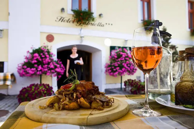 Hotel Gabriella