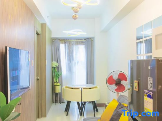 Stunning Suite With Balcony - Near MOA