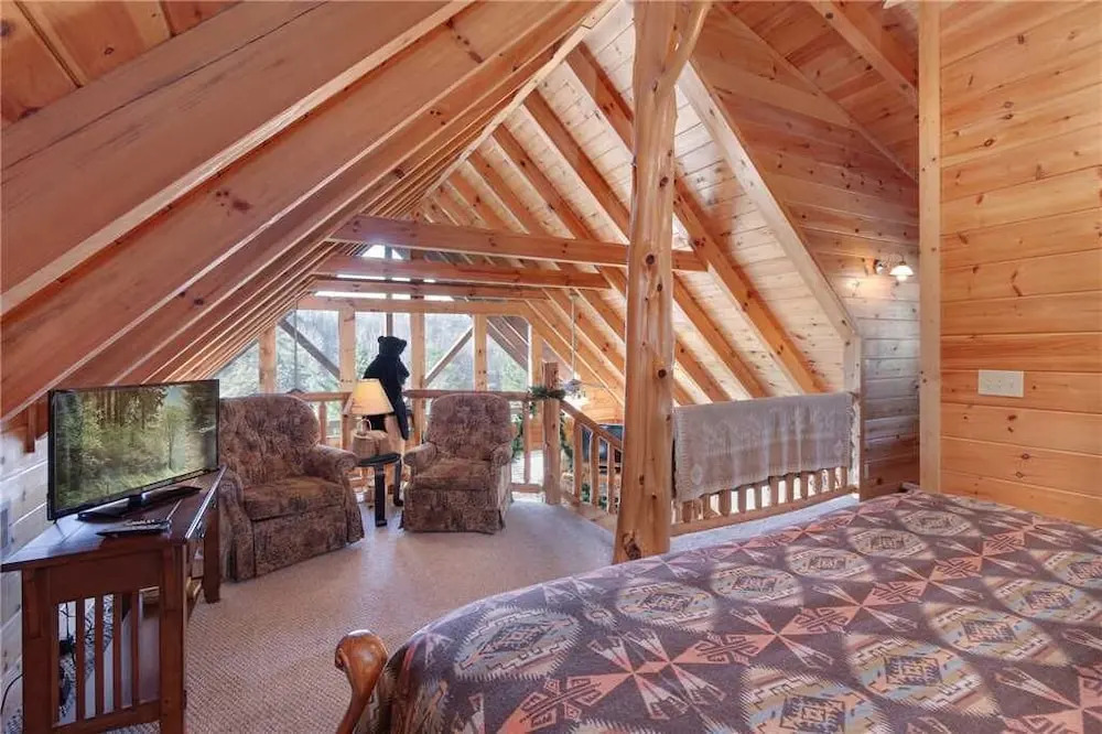 Arrowhead Lodge, 3 Bedrooms, Pool Access, Pet Friendly, WiFi, Sleeps 10
