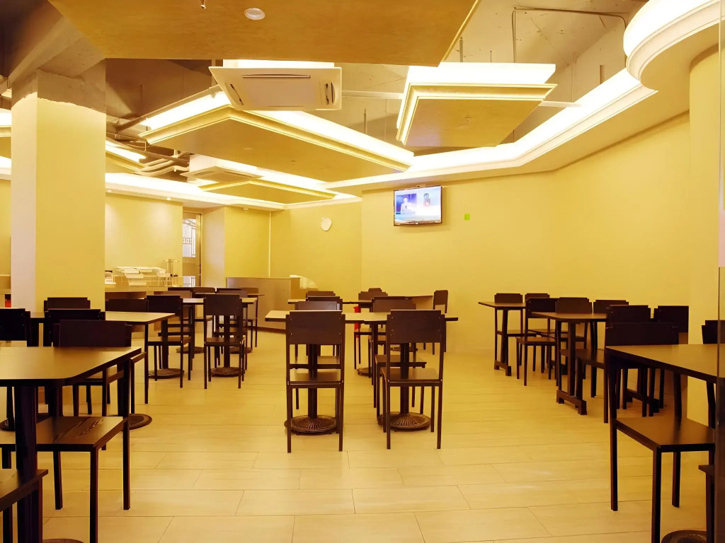 Vienna Hotel Shiqiao Metro Station