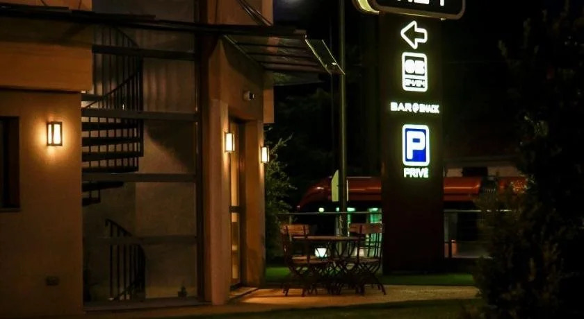 H24 HOTEL