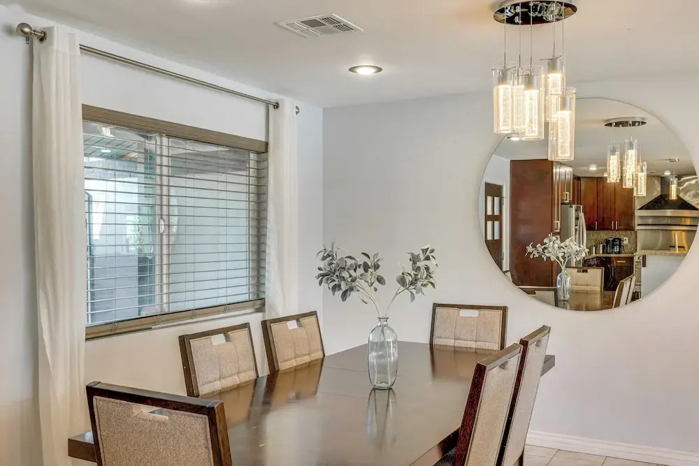 2 Mi to Golf: Poolside Paradise in Scottsdale!
