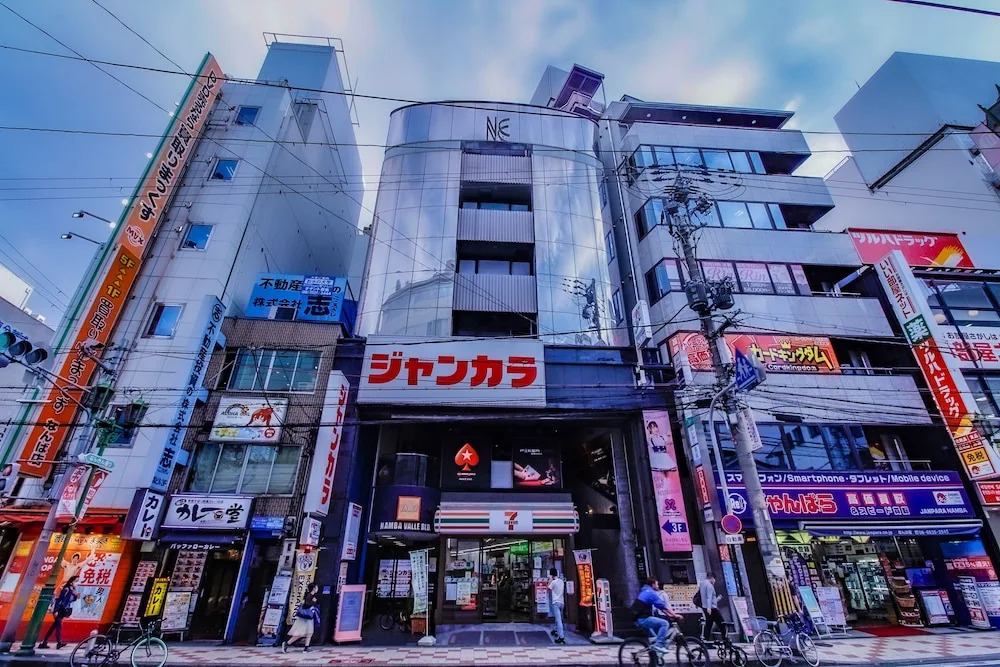 bnb+ Namba - Hostel