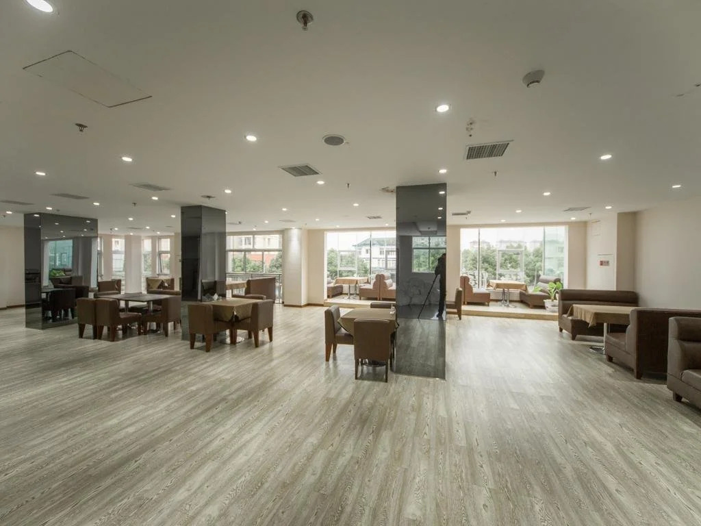 Jiujiang Jinhui Holiday Hotel