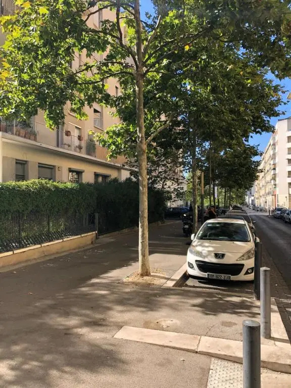 Magnifique Appartement 3 pièces Joliette Marseille PARKING PRIVATIF