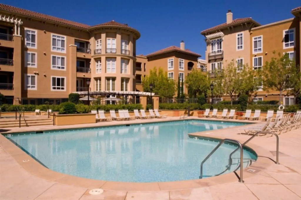 Global Luxury Suites at North Park