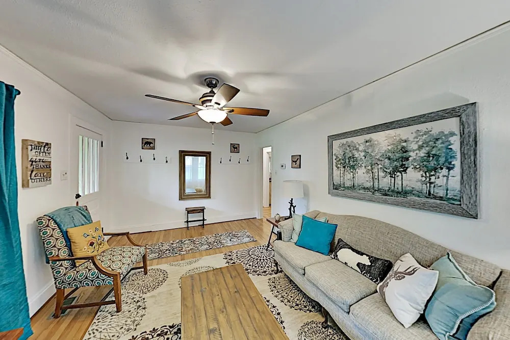7groves1 3 Bedroom Home