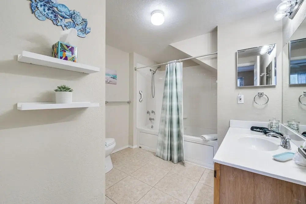 14 Mi to Disney World: Kissimmee Condo w/ Perks!