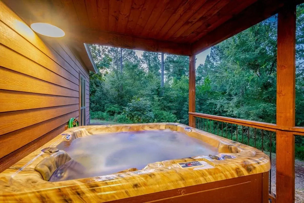 Stained Glass Hill includes Free WiFi, Parking Onsite, Private Hot Tub, and BBQ by RedAwning