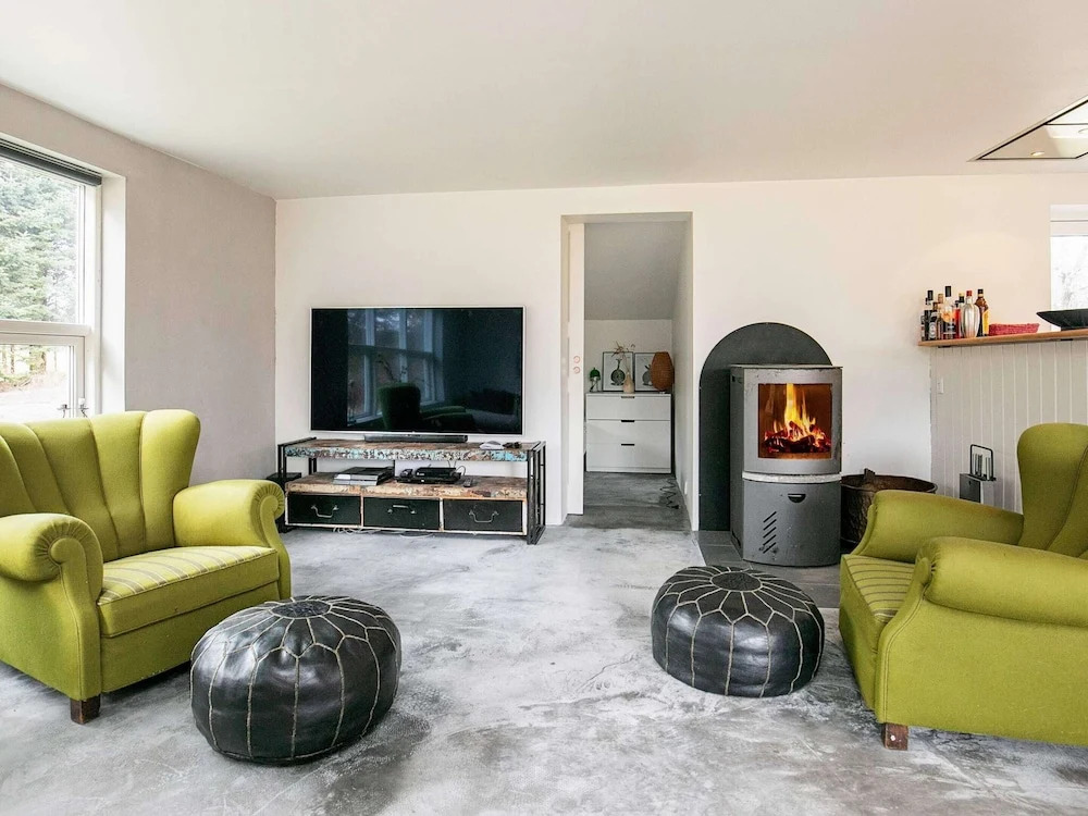 6 person holiday home in Blokhus