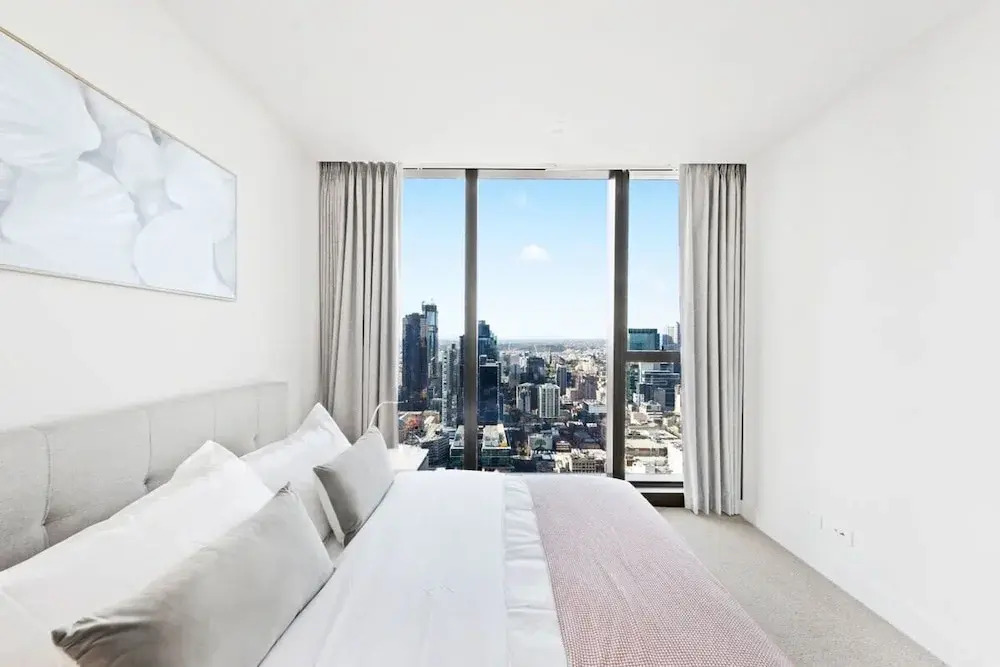 A 3BR Apt Next to Melbourne Central, Free Parking