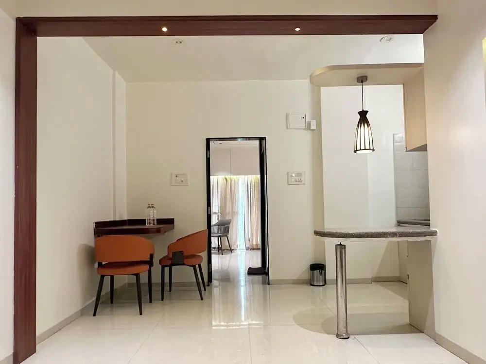 StayBird - Azure Suites, Business Hotel