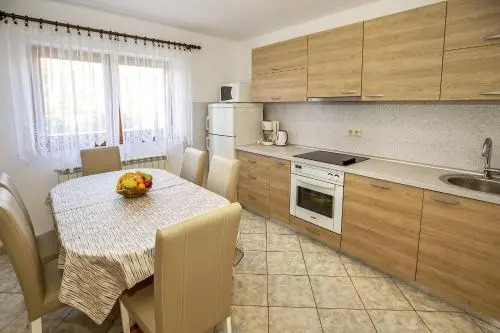 Apartments Juranić