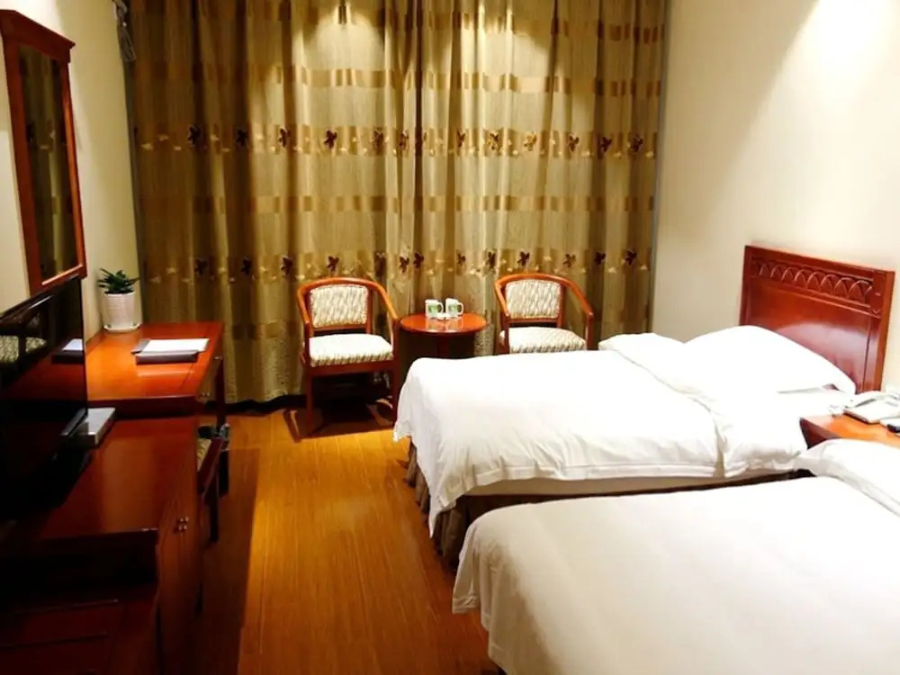 GreenTree Aliiance Weifang Zhucheng Heping Street Huayang Hotel