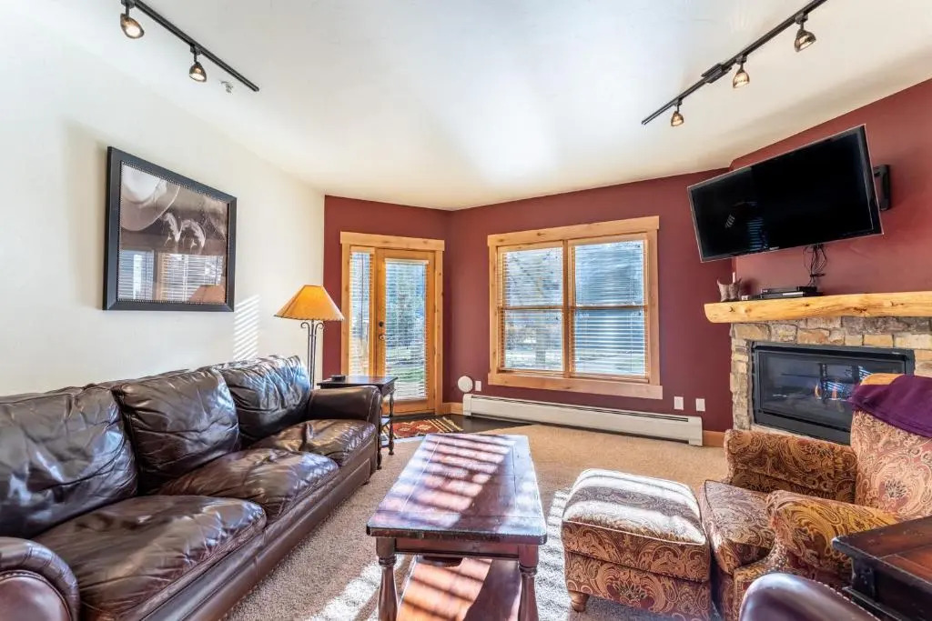 Tenderfoot Lodge by Summit County Mountain Retreats