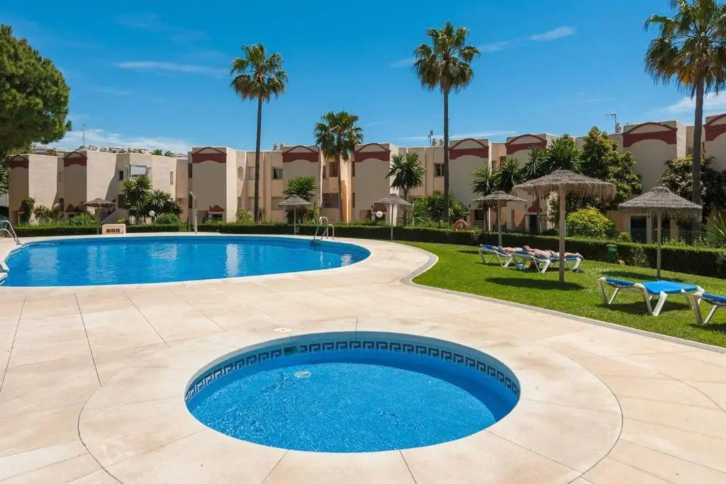 Stylish 2BR Club Caronte, Mijas Costa