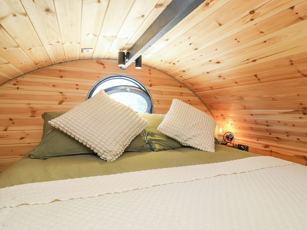 Bugley Pools Hideaway