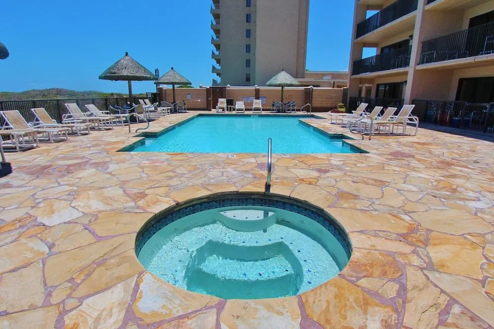 Seabreeze 1 Condominiums