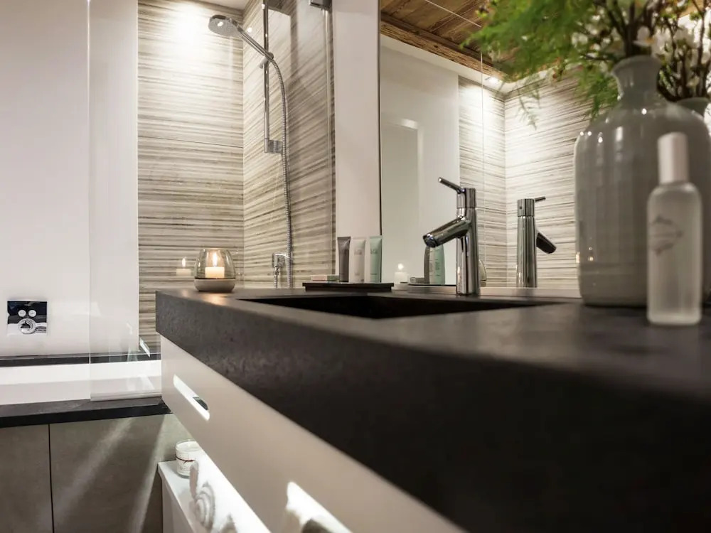 Rustic Apartment With Dishwasher, 150 m. From the Cableway