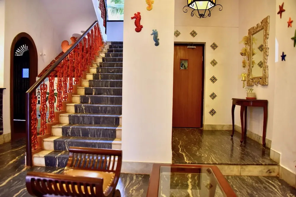 OYO 10240 Hotel Mayfair 1