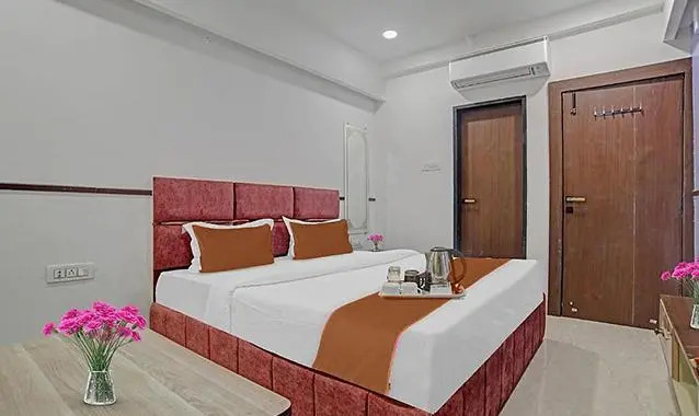 FabHotel Elite Residency