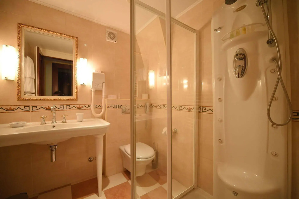 Garni Hotel Leopold I