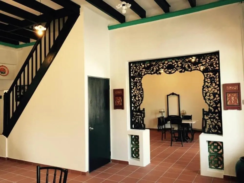 De Villa Courtyard