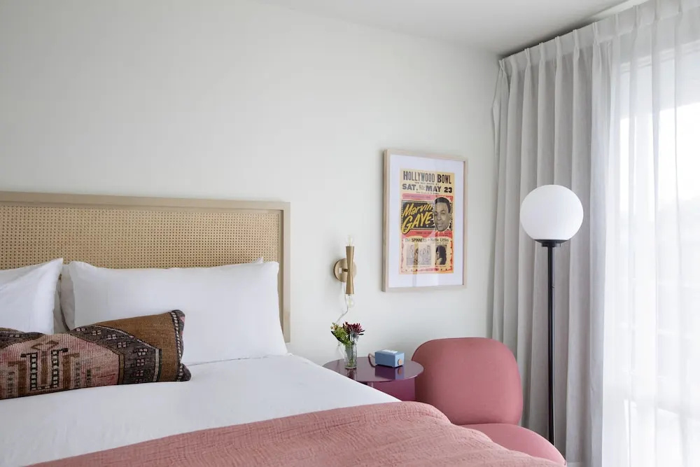 The Starlight Motor Inn