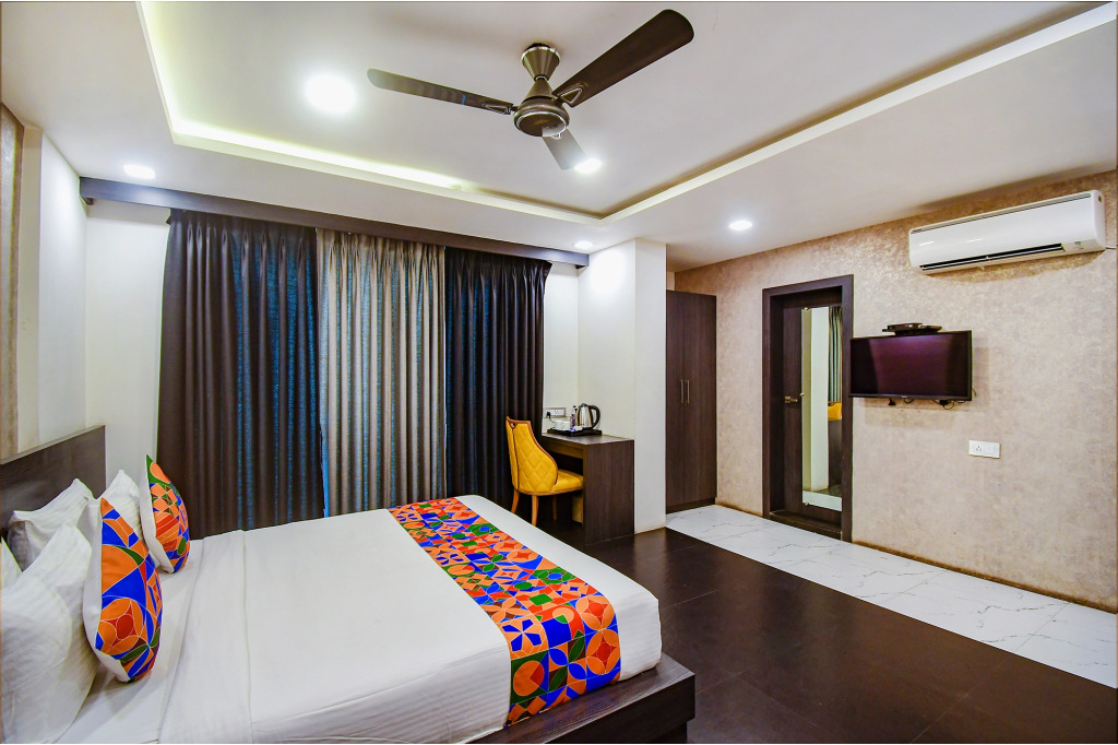 FabHotel Prime Karims