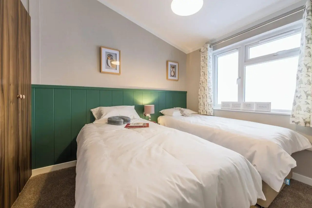 Sure Studio by Best Western Brackenborough Lakes & Resort