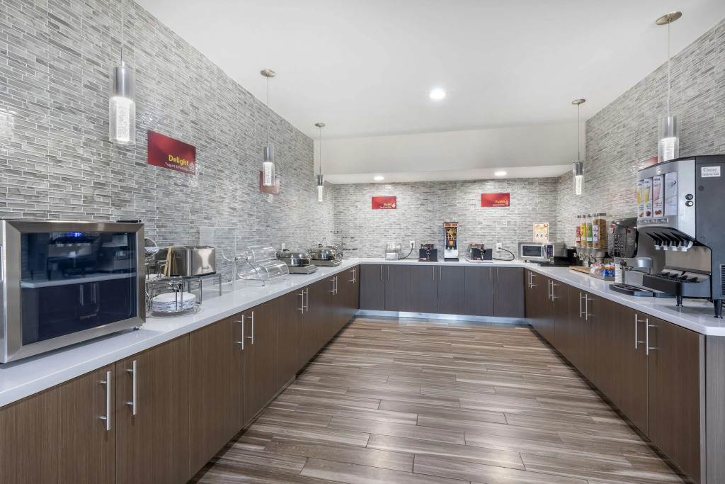 Best Western Plus Mansfield Inn & Suites