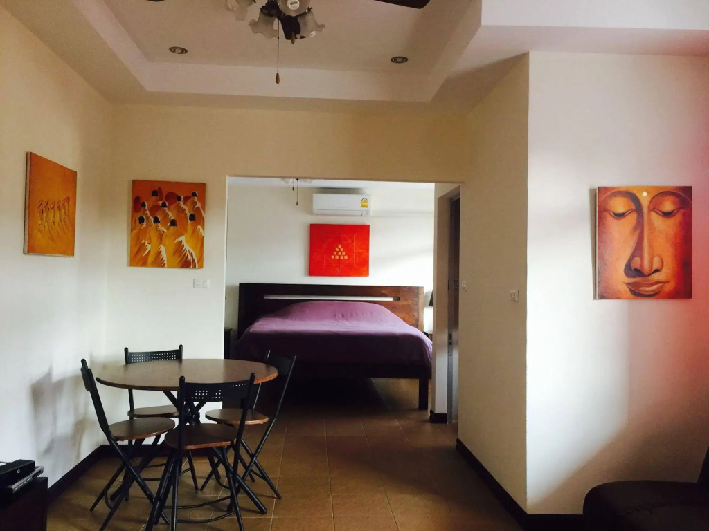 Merlin Plaza Apartments