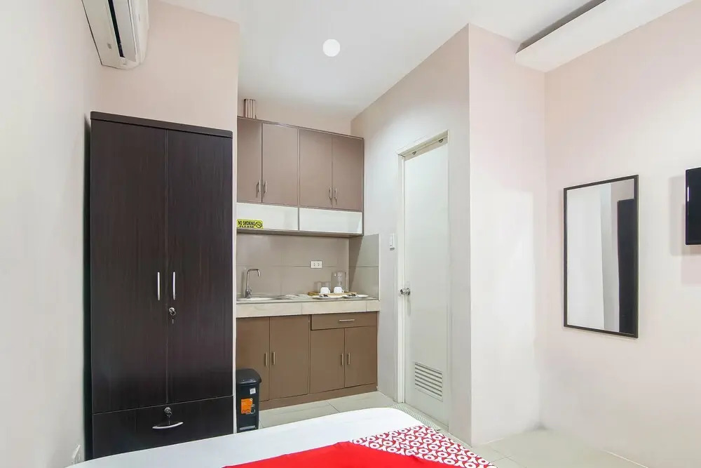 OYO 766 Ichehan Apartments