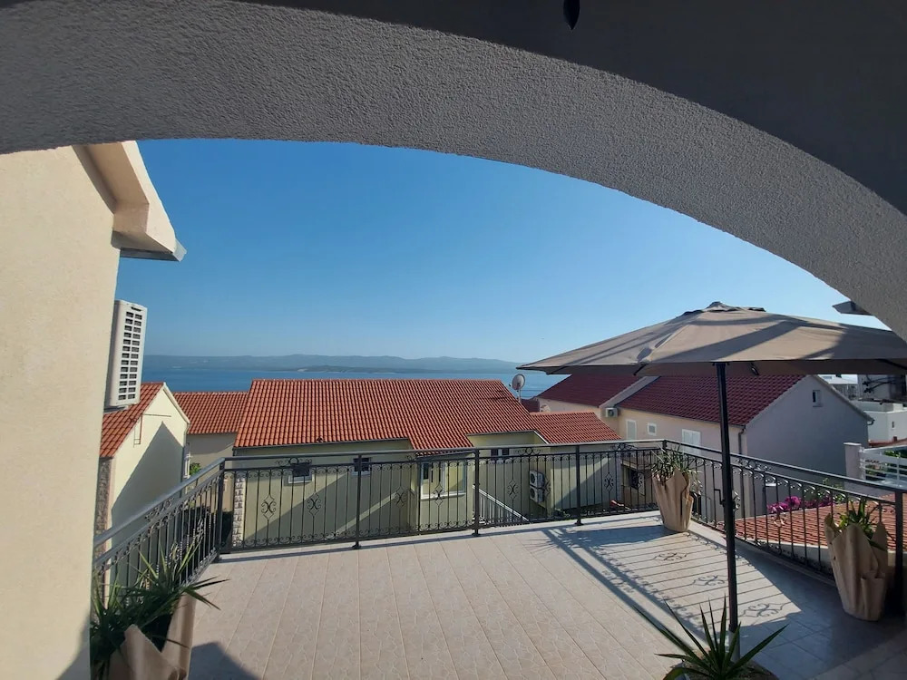 Apartments Karlo