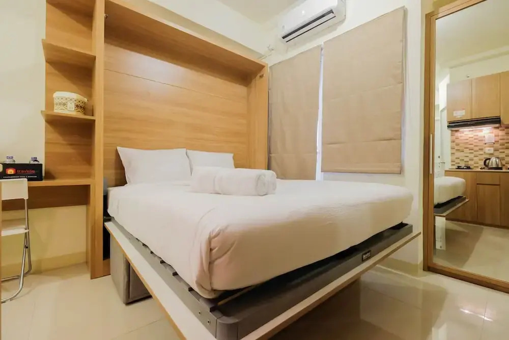 Modern Studio Apartment 27th on Top of Green Pramuka Mall